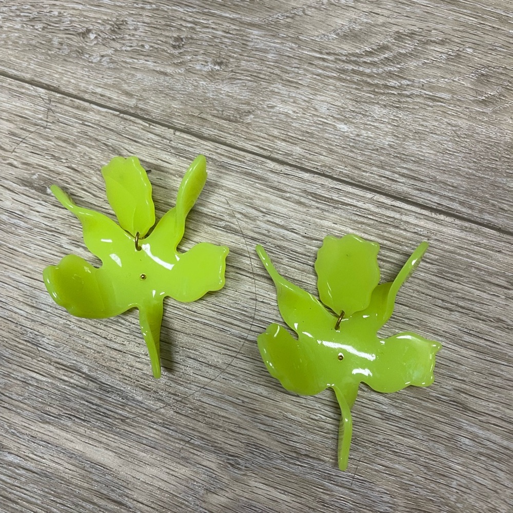 Bright Green Floral Earrings